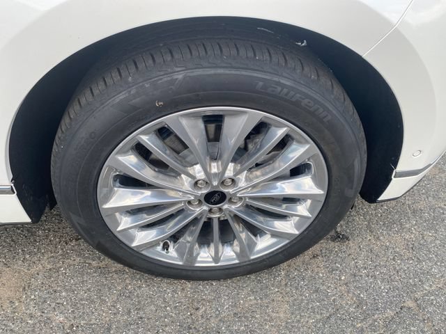 Certified 2023 Ford Edge Titanium w/ Equipment Group 301A AWD/4WD image 9