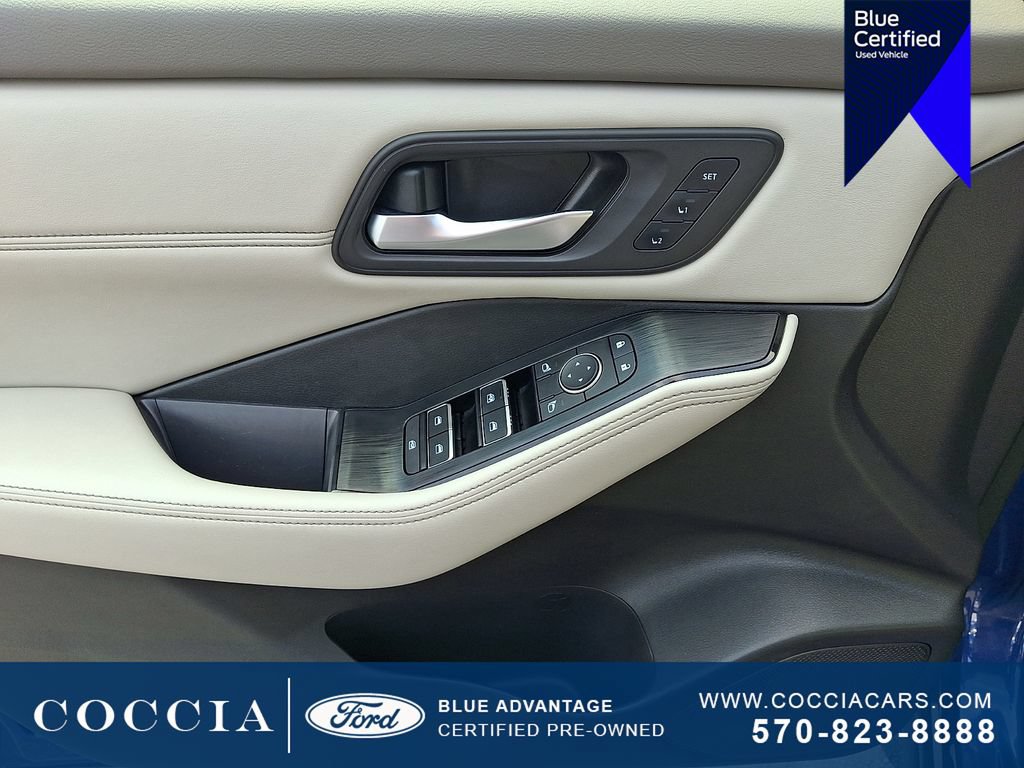 Used 2022 Nissan Rogue SL AWD/4WD image 12