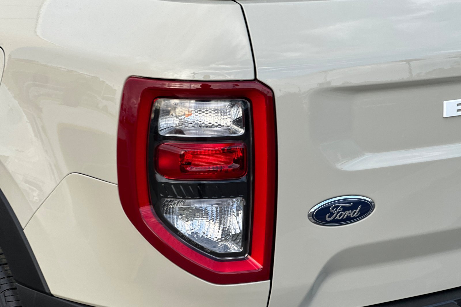 Certified 2025 Ford Bronco Sport Outer Banks w/ Outer Banks Tech Package+ image 27