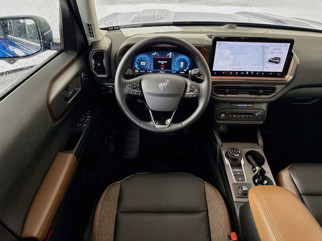 Certified 2025 Ford Bronco Sport Outer Banks w/ Outer Banks Tech Package+ AWD/4WD image 3