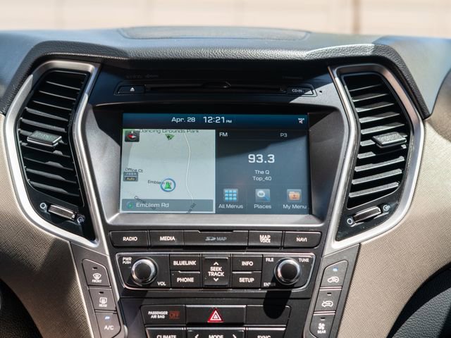 Used 2017 Hyundai Santa Fe Limited AWD/4WD image 31