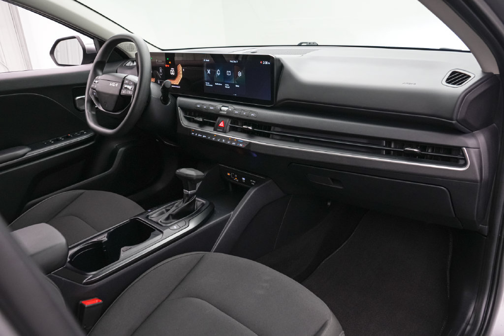 Used 2026 Kia K4 FWD image 21