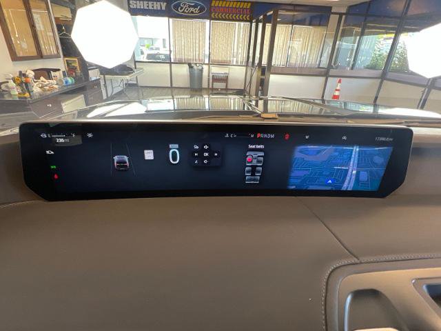 Certified 2025 Ford Expedition Platinum w/ Driver's Package AWD/4WD image 5