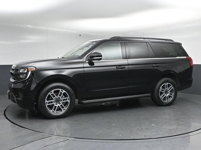 Certified 2025 Ford Expedition Active AWD/4WD image 4