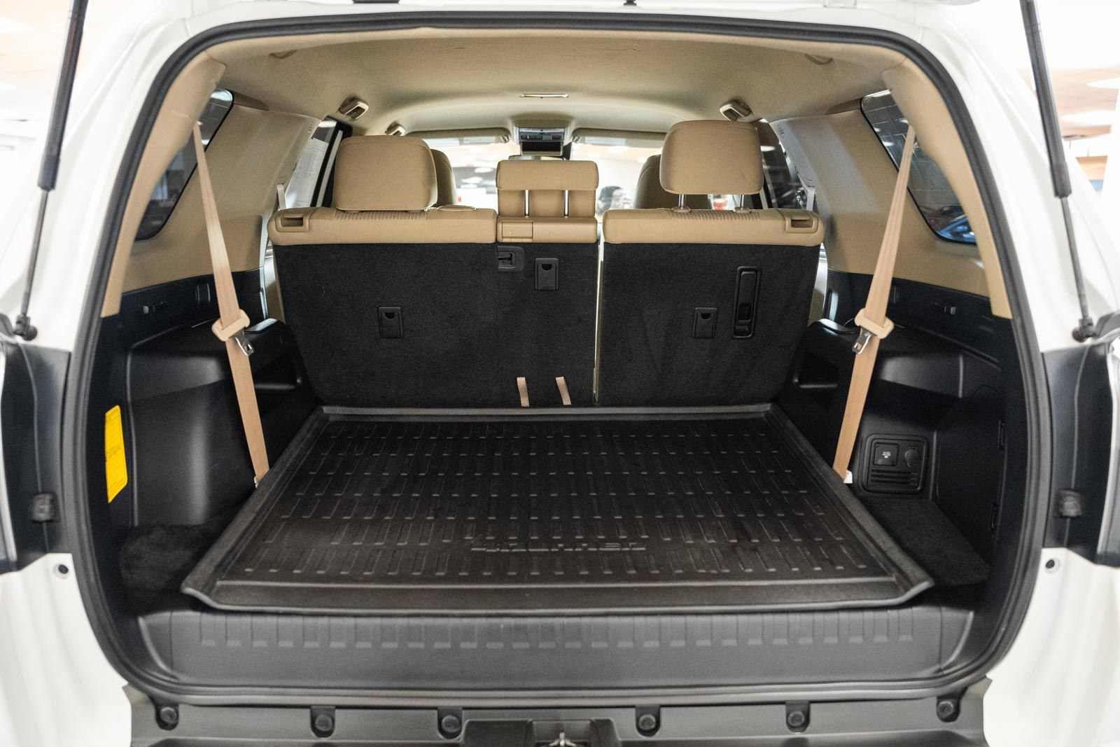 Used 2021 Toyota 4Runner SR5 AWD/4WD image 10