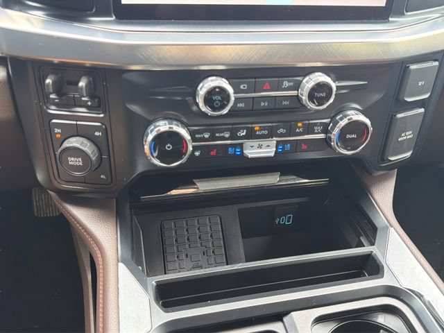 Certified 2025 Ford F350 King Ranch AWD/4WD image 28