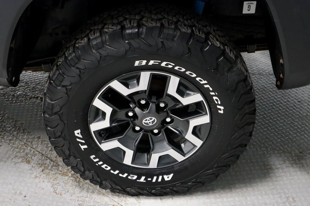 Used 2020 Toyota Tacoma TRD Off-Road image 18