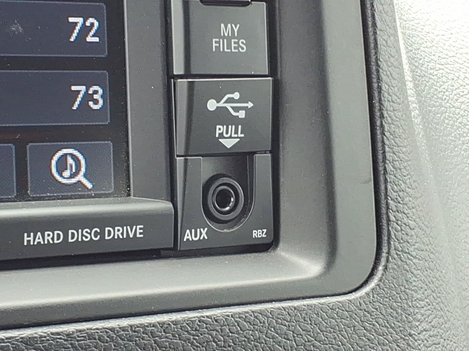 Used 2019 Dodge Grand Caravan SXT FWD image 17