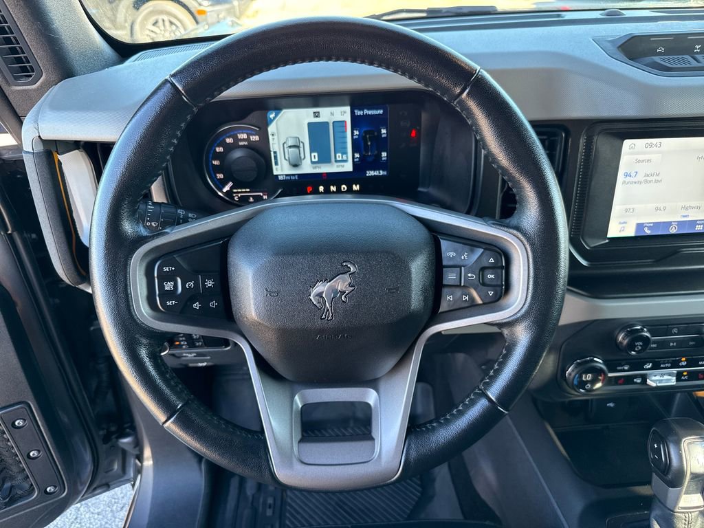 Certified 2023 Ford Bronco Badlands w/ Sasquatch Package image 14