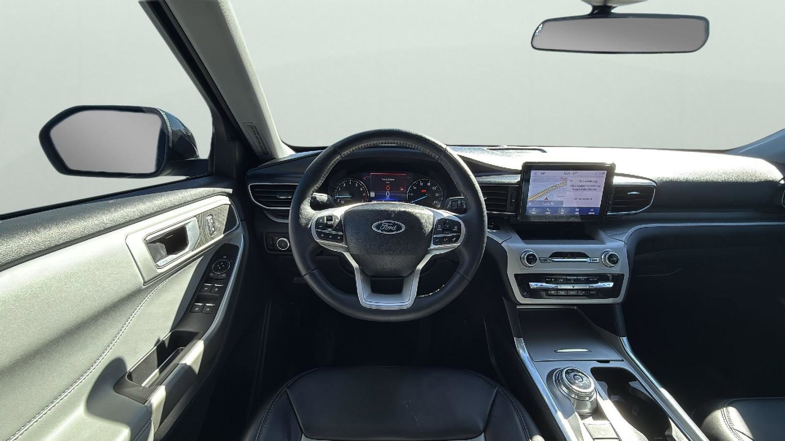 Certified 2023 Ford Explorer XLT w/ Equipment Group 202A image 9