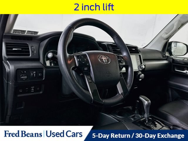 Used 2022 Toyota 4Runner TRD Off-Road Premium AWD/4WD image 12