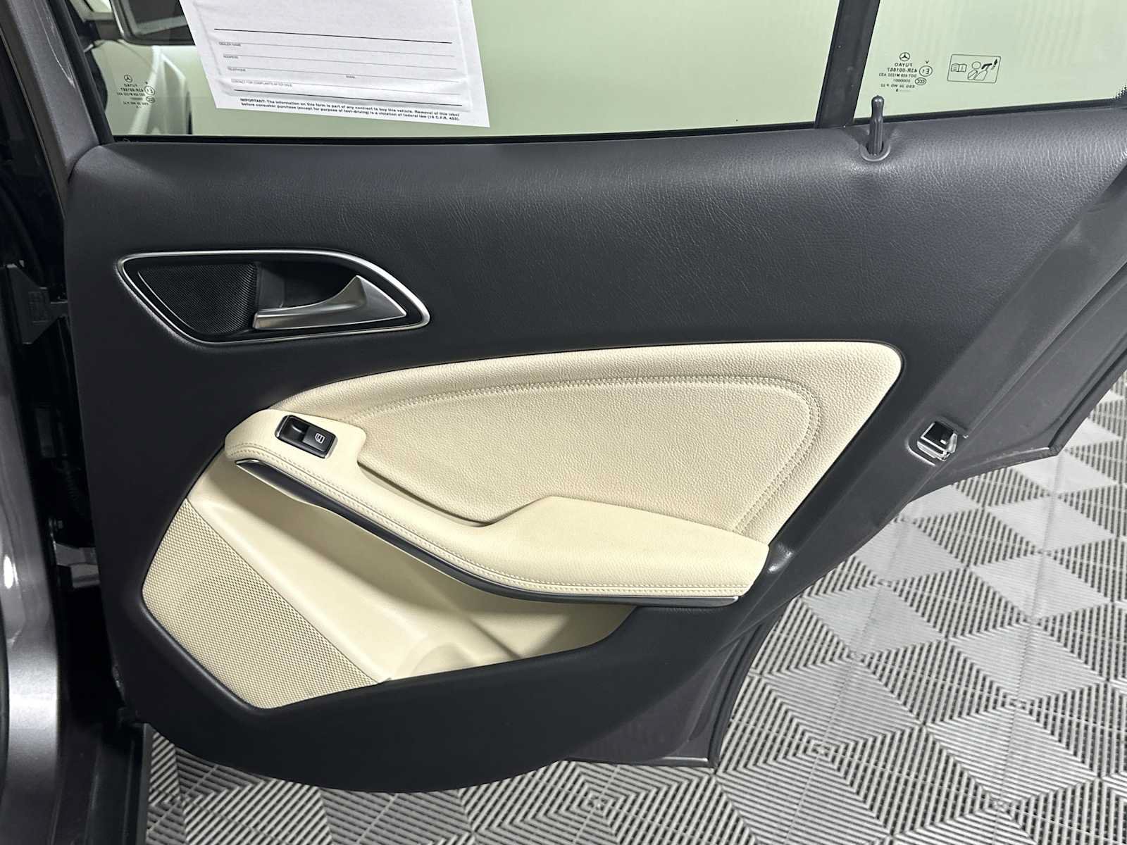 Used 2019 Mercedes-Benz GLA 250 image 23