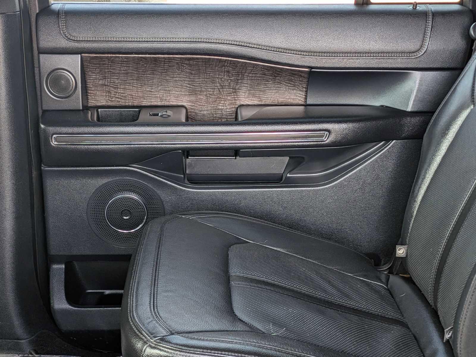 Certified 2020 Ford Expedition Max Limited image 21