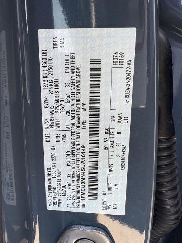 Certified 2025 Ford Escape ST-Line FWD image 29