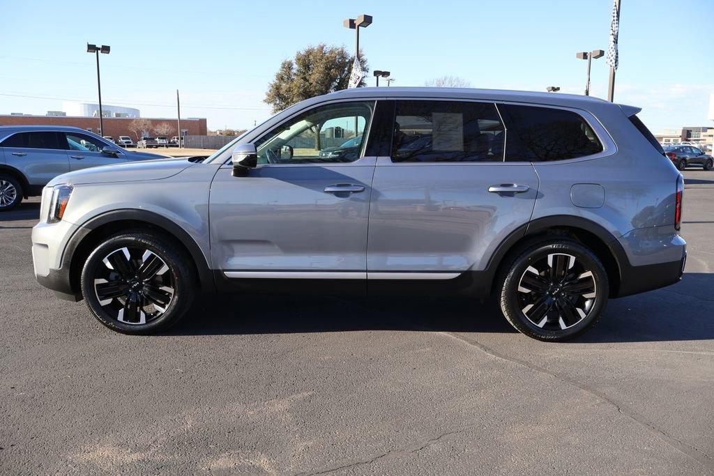 Used 2024 Kia Telluride SX Prestige AWD/4WD image 2
