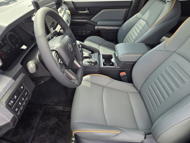 Used 2025 Toyota Tacoma Trailhunter image 12