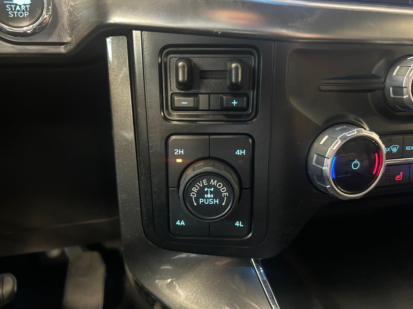 Certified 2023 Ford F150 Lariat w/ Equipment Group 502A High AWD/4WD image 16