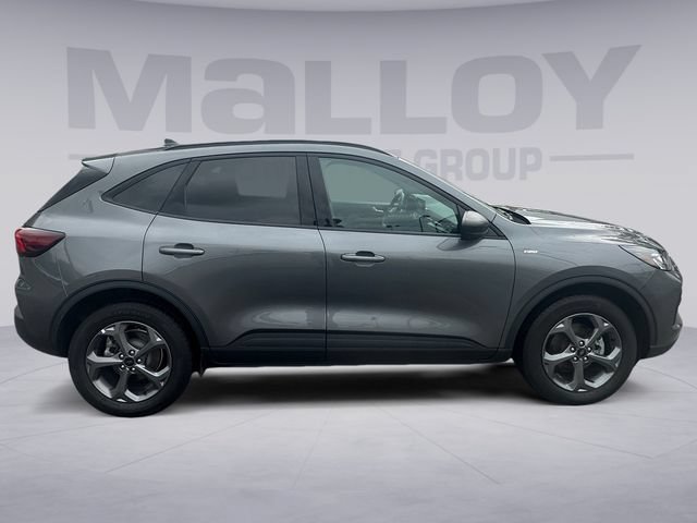 Certified 2025 Ford Escape ST-Line AWD/4WD image 6