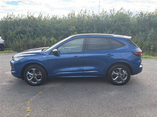 Certified 2023 Ford Escape ST-Line w/ Tech Pack #1 AWD/4WD image 8