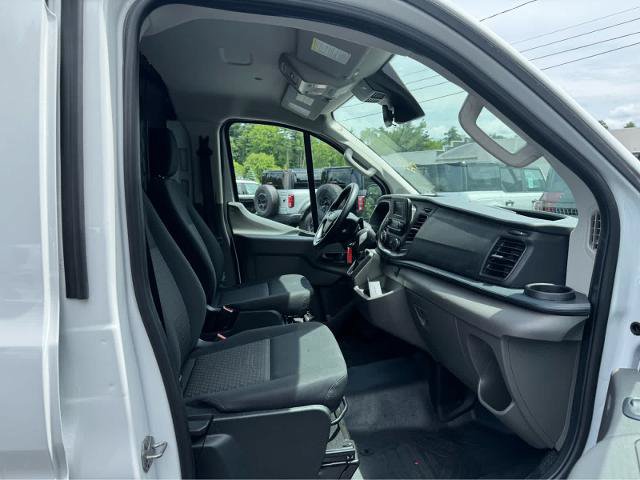 Certified 2025 Ford Transit 250 Low Roof w/ Exterior Upgrade Package RWD image 13