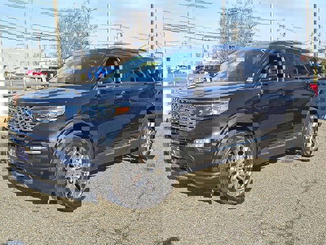 Certified 2021 Ford Explorer Limited w/ Equipment Group 301A image 2