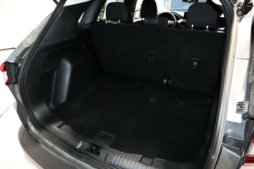 Certified 2025 Ford Escape Active AWD/4WD image 14