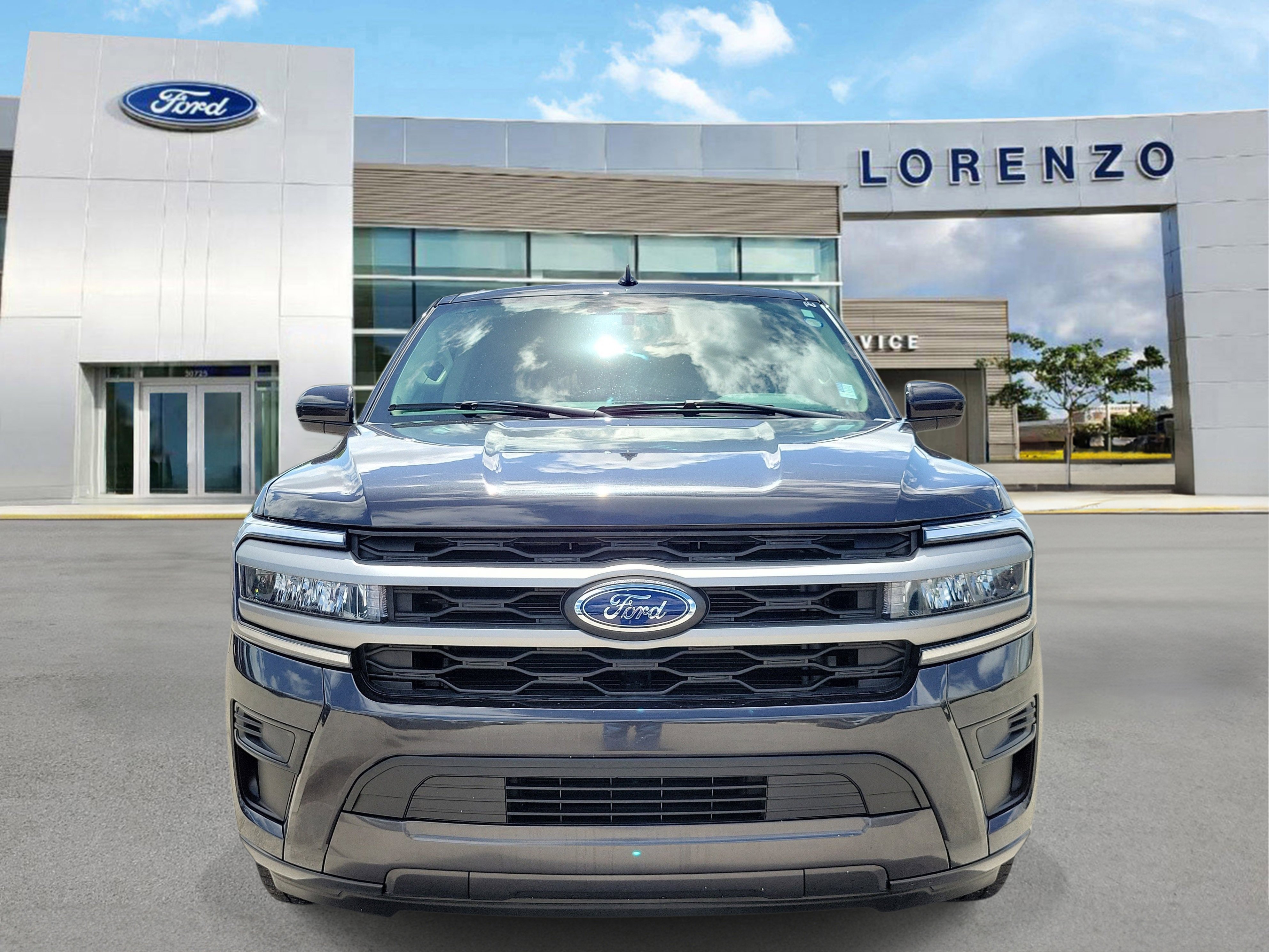Certified 2024 Ford Expedition Max XLT RWD image 2