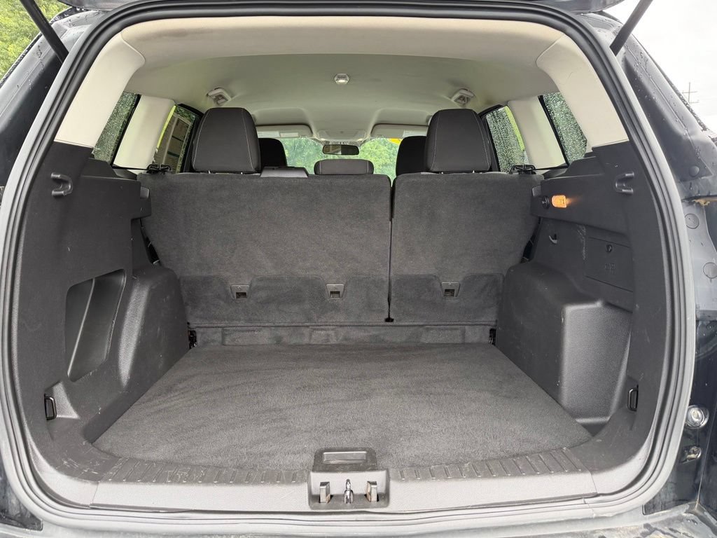 Certified 2019 Ford Escape SE FWD image 38