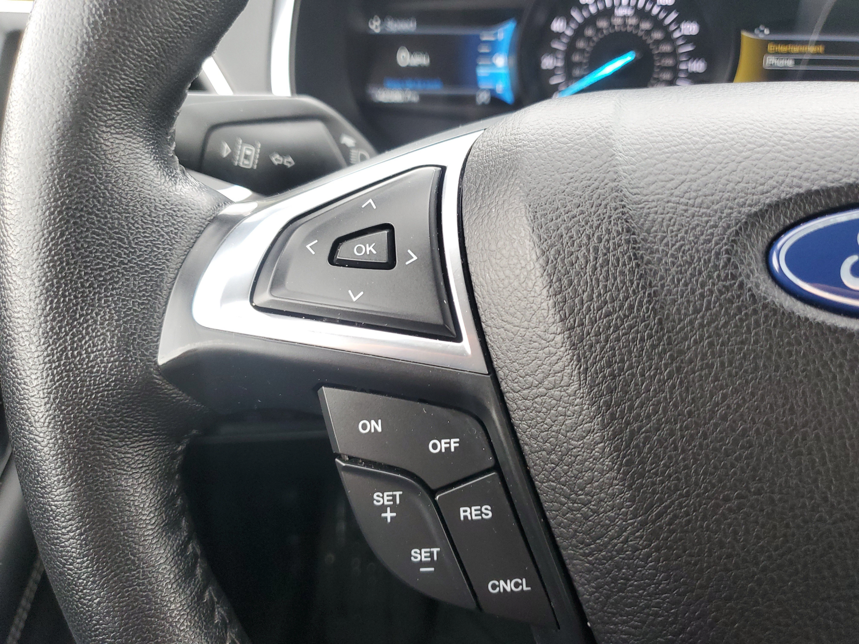 Certified 2020 Ford Edge Titanium AWD/4WD image 21