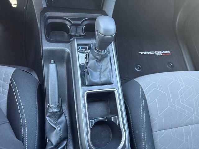 Used 2023 Toyota Tacoma TRD Off-Road w/ Technology Package AWD/4WD image 28