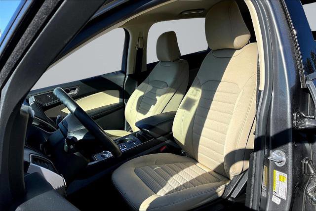Certified 2023 Ford Edge SE image 30