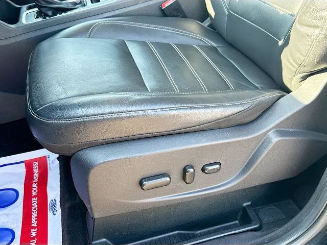 Certified 2018 Ford Escape SEL w/ Canadian Touring Package AWD/4WD image 17