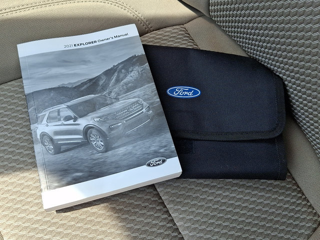 Certified 2021 Ford Explorer 4WD w/ Class III Trailer Tow Package image 24