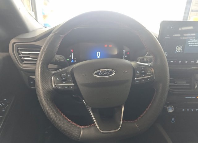 Certified 2023 Ford Escape ST-Line w/ Tech Pack #1 AWD/4WD image 10