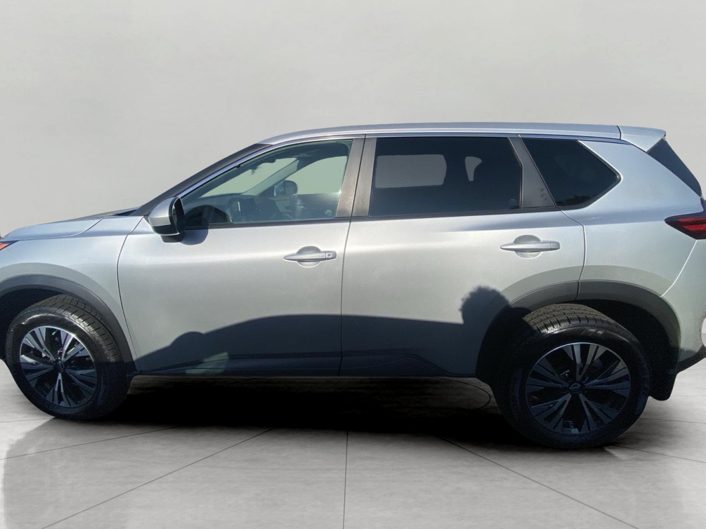 Used 2023 Nissan Rogue SV AWD/4WD image 7