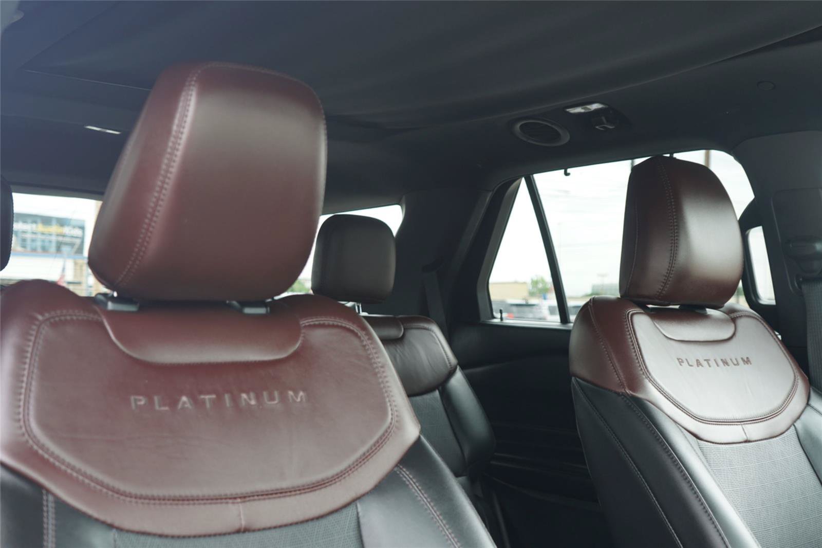 Certified 2022 Ford Explorer Platinum w/ Premium Technology Package AWD/4WD image 29