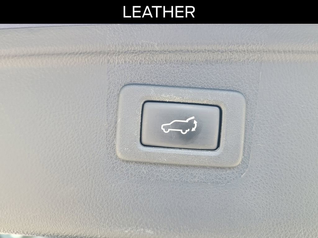 Used 2017 Subaru Outback 2.5i Limited AWD/4WD image 7