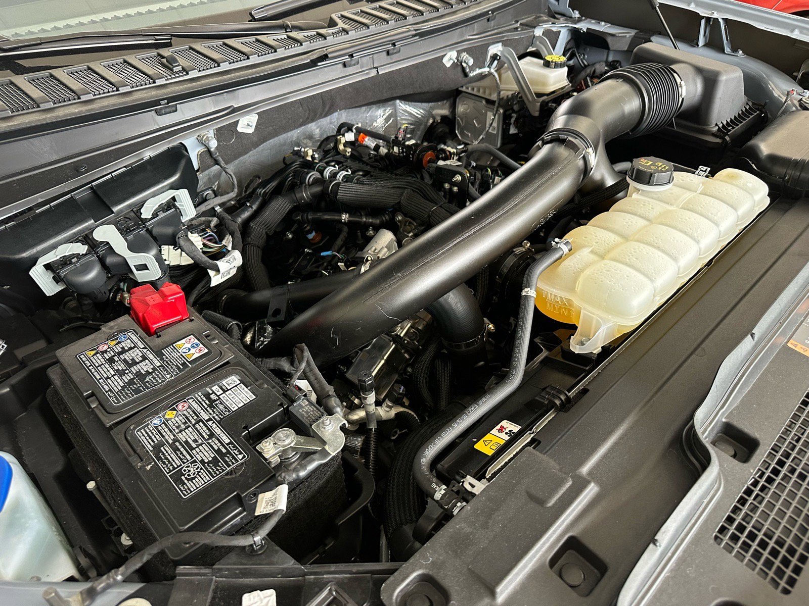 Certified 2025 Ford Expedition Active RWD image 12