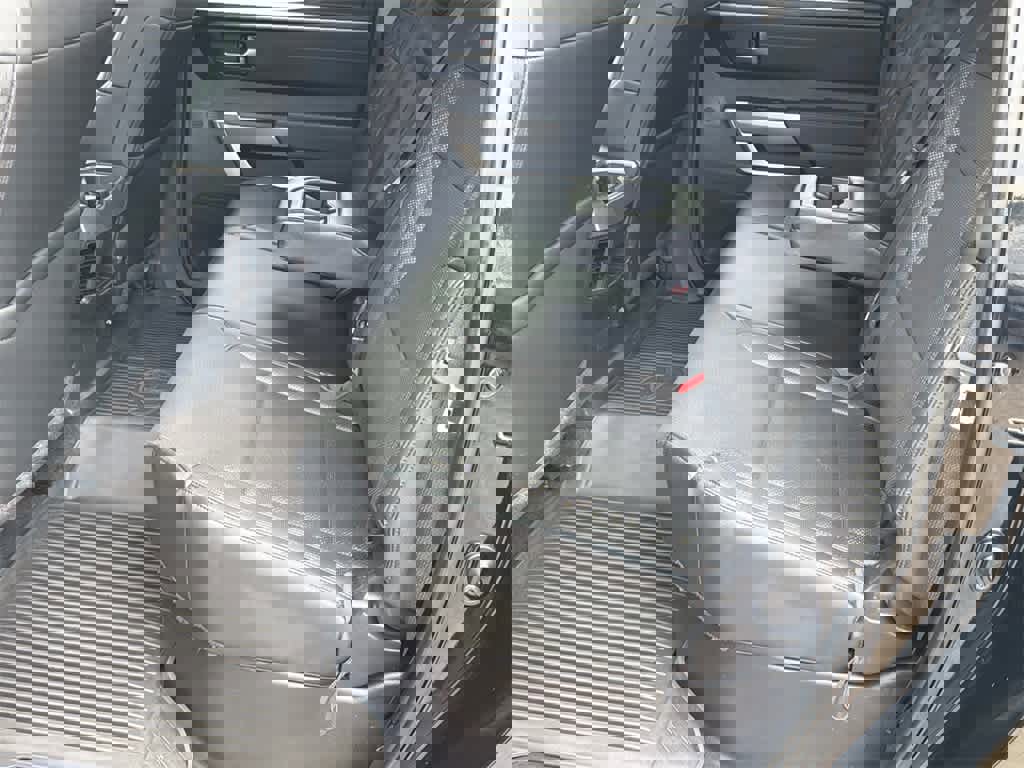 Used 2022 Toyota Tundra SR5 w/ SR5 Premium Package image 17