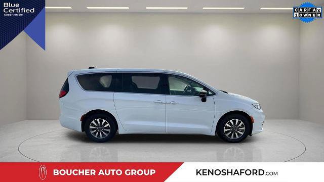 Used 2024 Chrysler Pacifica Limited FWD image 4