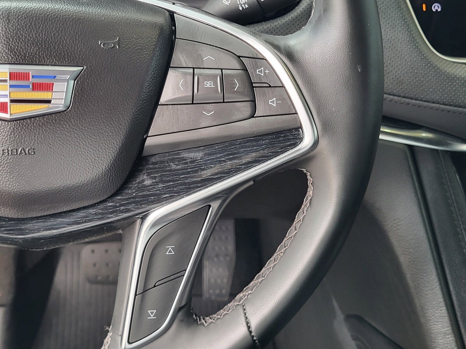 Used 2025 Cadillac XT5 Premium Luxury w/ Technology Package FWD image 27