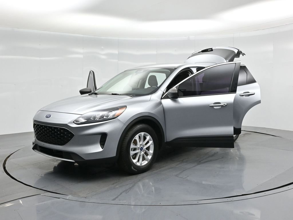 Certified 2022 Ford Escape SE image 52