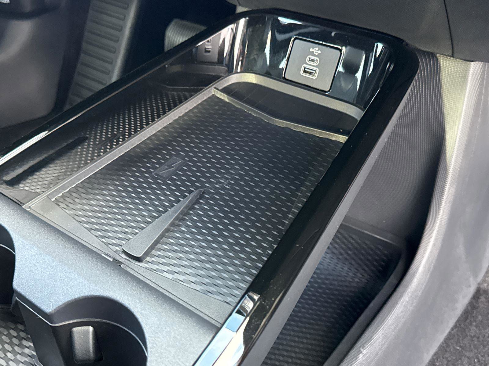 Certified 2025 Ford Mustang Mach-E Select image 17