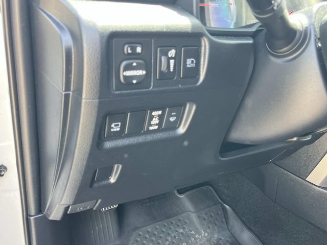Used 2023 Toyota 4Runner Limited AWD/4WD image 32
