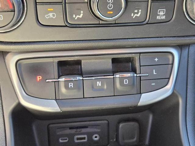 Used 2022 GMC Terrain SLT w/ LPO, Floor Liner Package AWD/4WD image 24