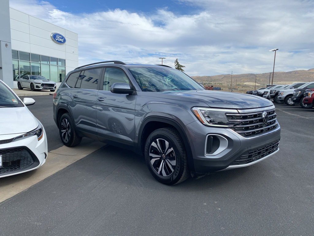 Used 2024 Volkswagen Atlas SE AWD/4WD image 17