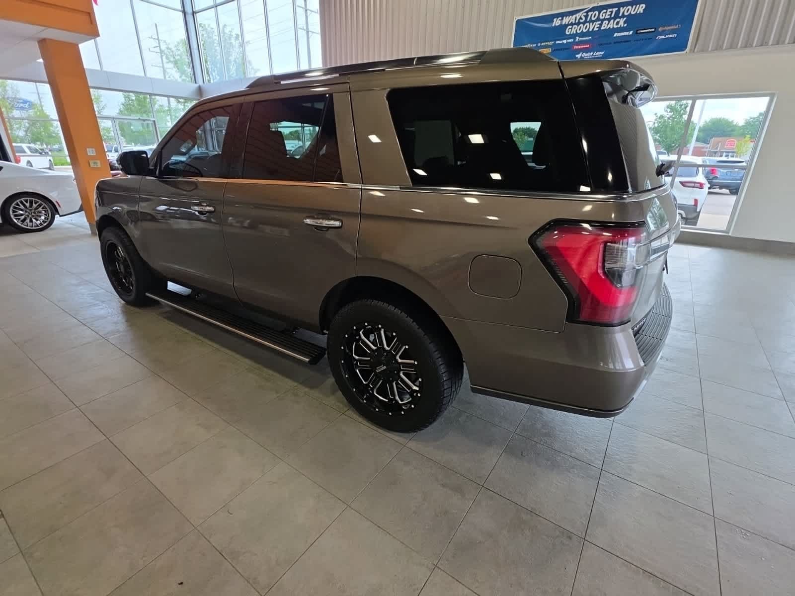 Certified 2019 Ford Expedition Limited w/ Equipment Group 301A AWD/4WD image 14