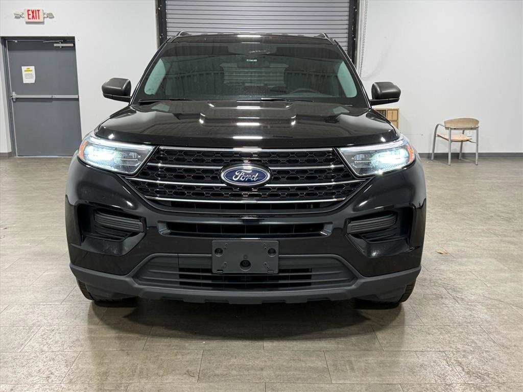 Certified 2023 Ford Explorer XLT image 9