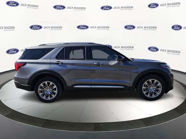 Certified 2025 Ford Explorer Platinum image 2