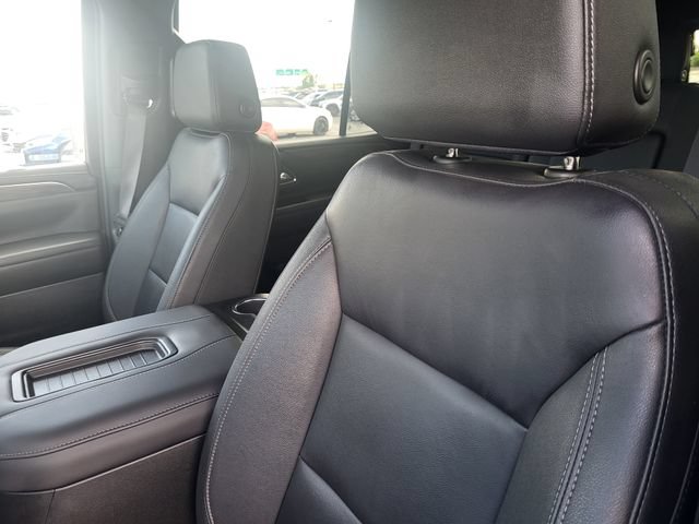 Used 2024 Chevrolet Tahoe LT w/ Luxury Package AWD/4WD image 24